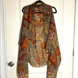 Fall print convertible chiffon vest. Size M/L